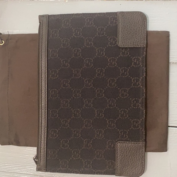 ❤NEW!!Gucci Authentic Clutch/Cosmetic❤ - Picture 2 of 4